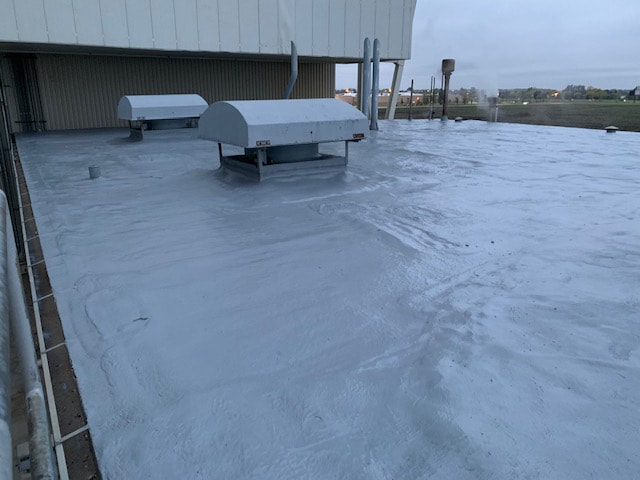 Installation Foam Roofing